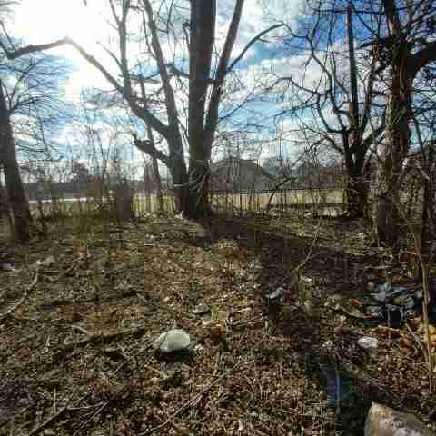 15045 manor (23).jpg